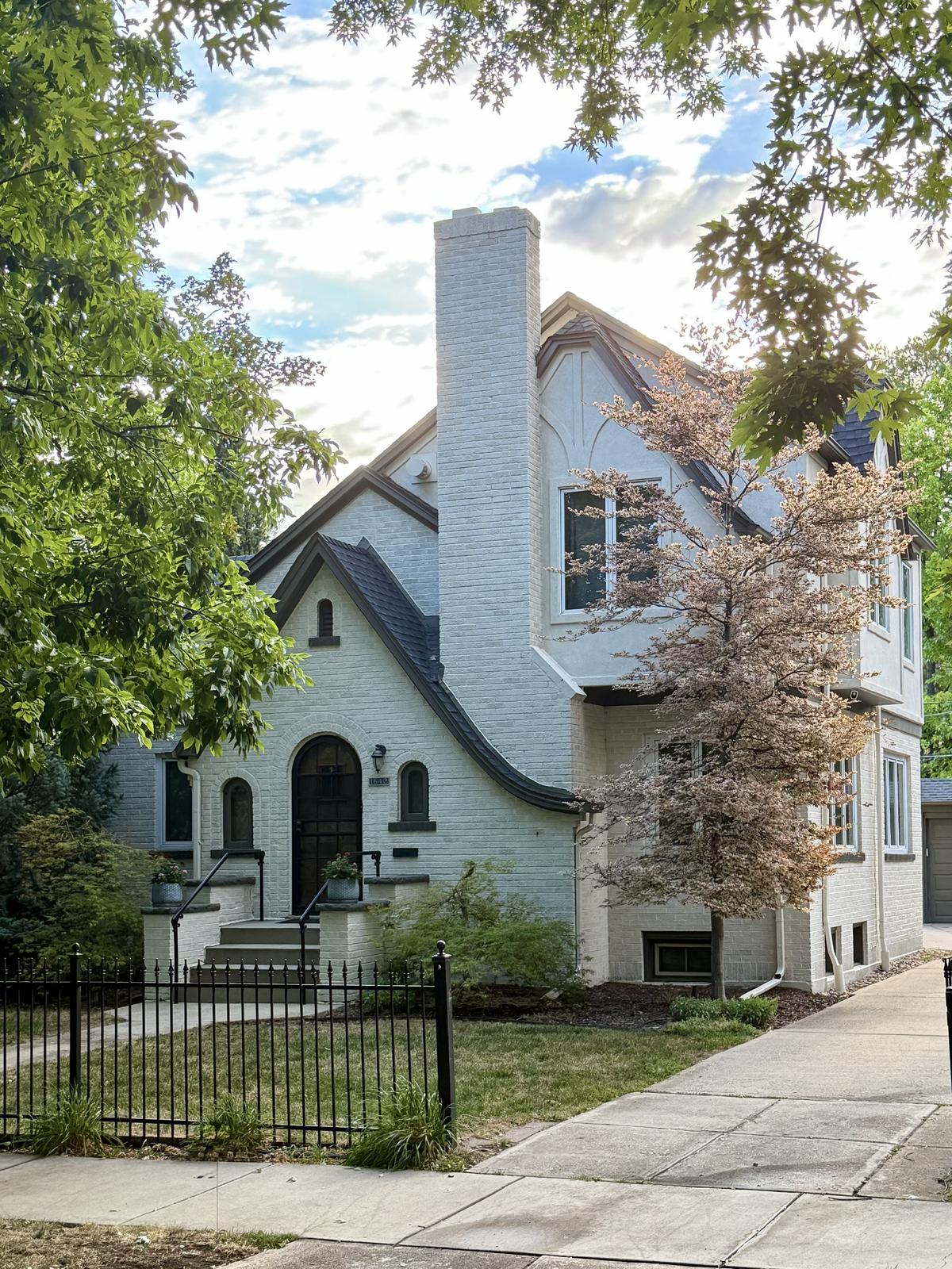 1642 N Locust St, Denver, CO